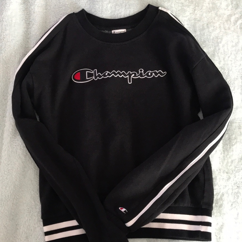 Champion cold shoulder top